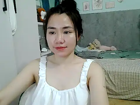 Amy8386 online show from 13, 4, 2026