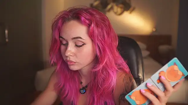 Sarah Pink online show from 1, 5, 2026
