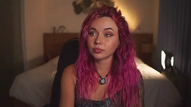 Sarah Pink online show from 12, 3, 2026