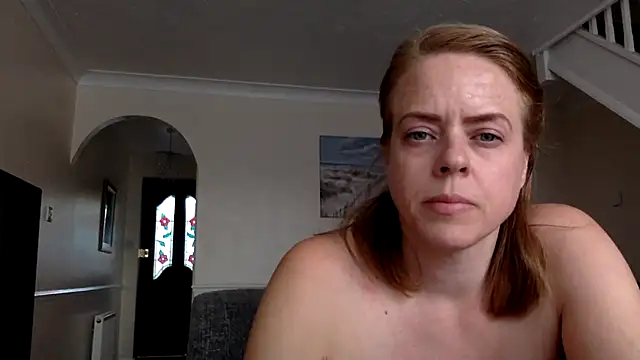 Snapshot of ElizabethArden42- chatting on 8, 5, 2026 ElizabethArden42- online show from 8, 5, 2026