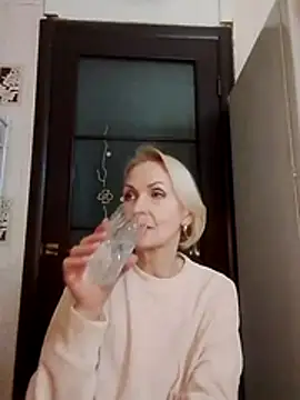 MichelleSolis online show from 4, 3, 2026