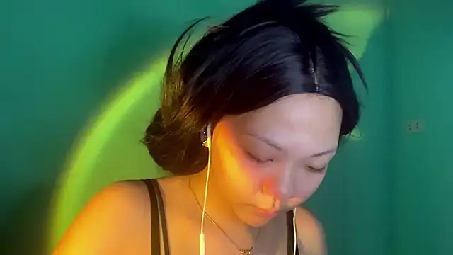 TerisaYellow online show from 11, 2, 2026