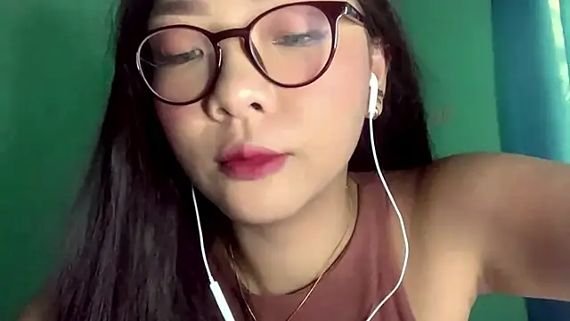 TerisaYellow online show from 10, 2, 2026