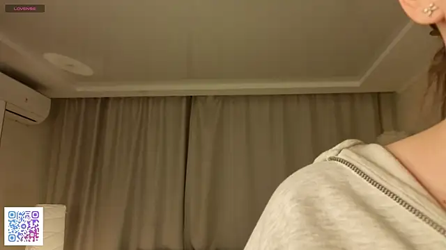 LeanneDinkle online show from 28, 2, 2026