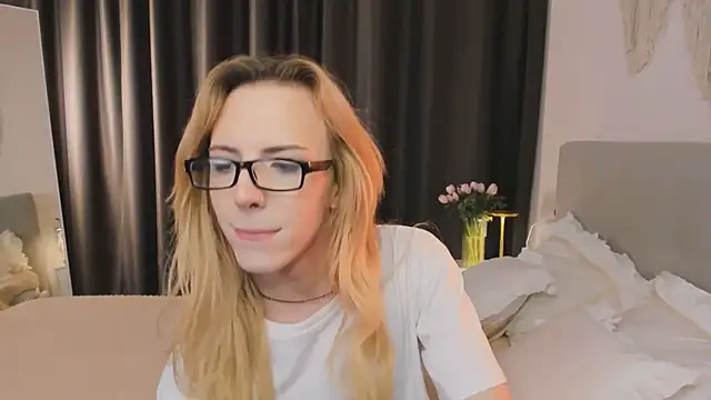 Tiffany  King online show from 22, 3, 2026