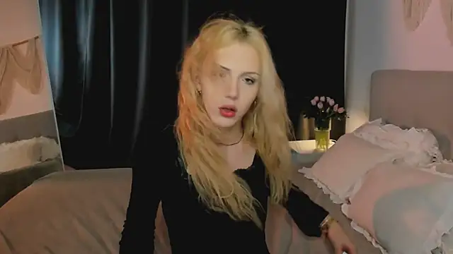 Snapshot of Tiffany__King chatting on 6, 6, 2026 Tiffany King online show from 6, 6, 2026