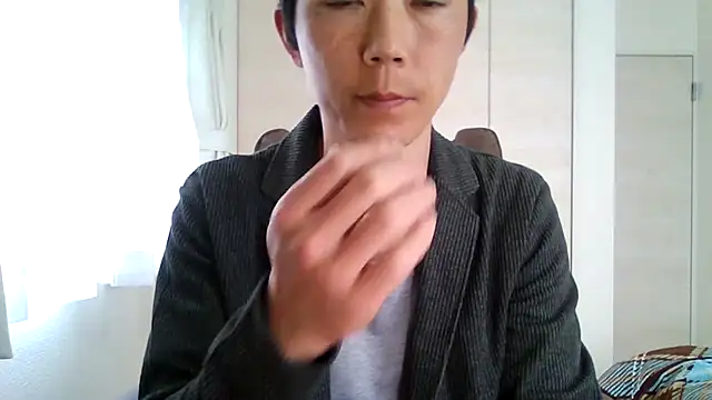 Snapshot of K0U-123 chatting on 6, 5, 2026 K0U-123 online show from 6, 5, 2026