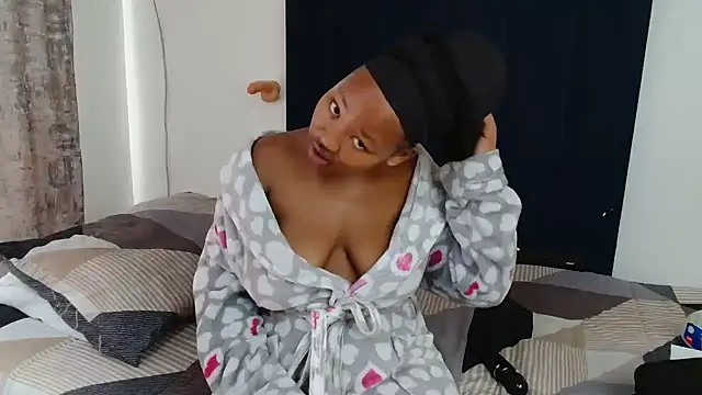 Lissa 27 online show from 6, 3, 2026