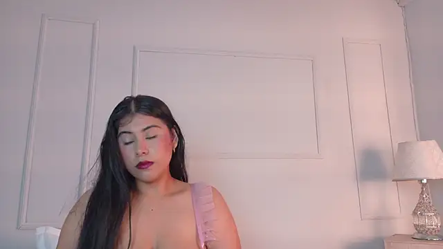 VioletBloomm online show from 12, 4, 2026