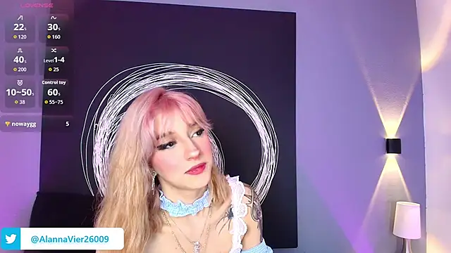 Snapshot of AlannaViera chatting on 23, 4, 2026 AlannaViera online show from 23, 4, 2026