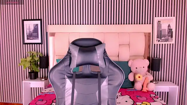 Sophia Valentina online show from 7, 2, 2026