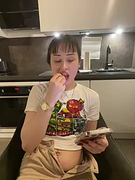 Snapshot of Just-Lilly chatting on 12, 7, 2026 Just-Lilly online show from 12, 7, 2026