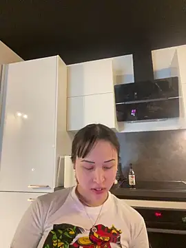 Snapshot of Just-Lilly chatting on 6, 6, 2026 Just-Lilly online show from 6, 6, 2026