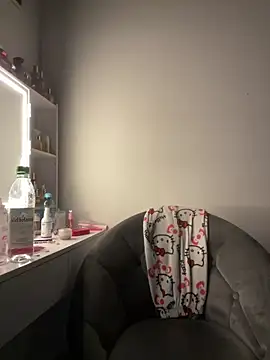 Snapshot of Just-Lilly chatting on 9, 6, 2026 Just-Lilly online show from 9, 6, 2026