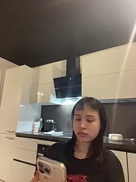 Just-Lilly online show from 13, 4, 2026