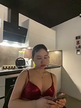 Just-Lilly online show from 7, 3, 2026