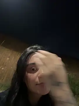 Lucia velez online show from 7, 2, 2026