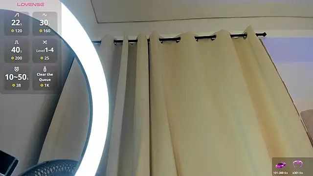 Lucia velez online show from 6, 3, 2026