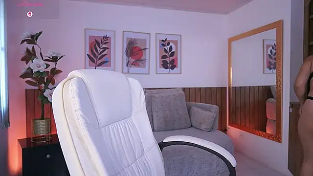 IvyGrabes online show from 20, 5, 2026