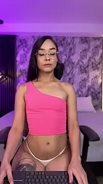 Mialarouse online show from 19, 4, 2026