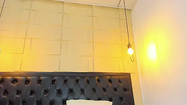 RousMature online show from 22, 4, 2026