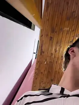 AlexanderCollman2 online show from 9, 4, 2026