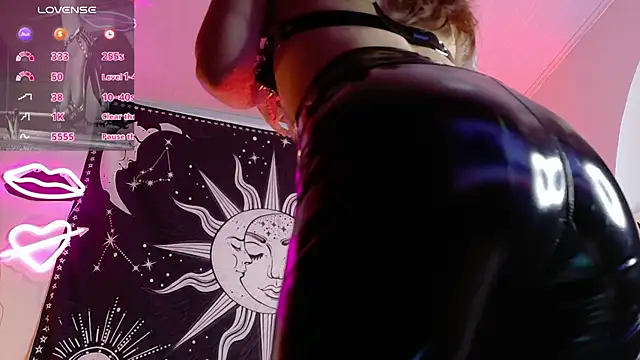 MadLustt online show from 13, 2, 2026