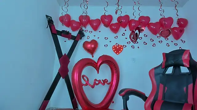 Steven and Camilo18 online show from 12, 2, 2026