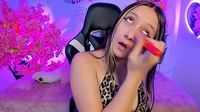 Snapshot of Giselle_Laurens_ chatting on 23, 5, 2026 Giselle Laurens online show from 23, 5, 2026