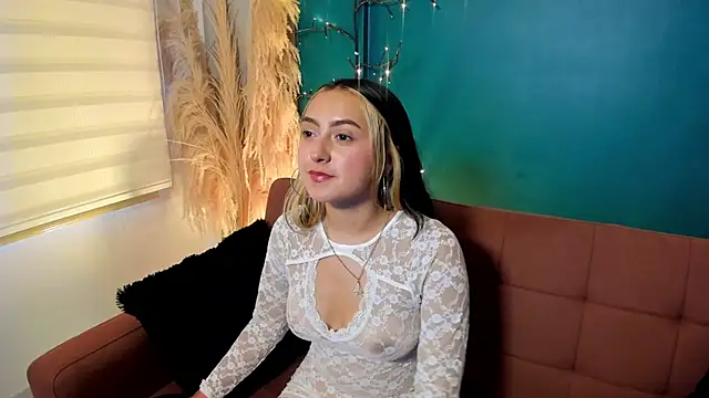 Giselle Laurens  online show from 11, 2, 2026