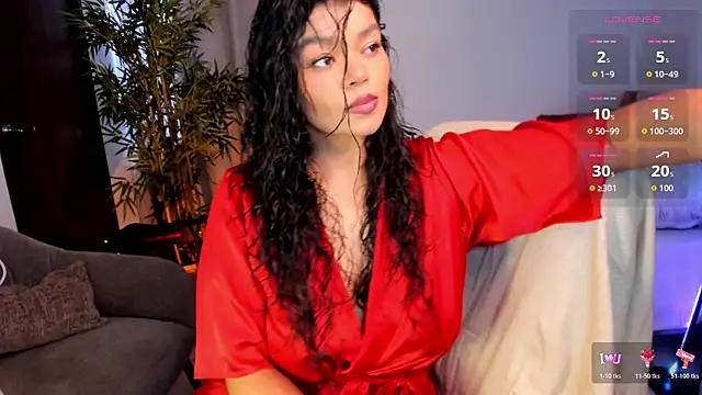 Snapshot of moonhelen chatting on 28, 5, 2026 moonhelen online show from 28, 5, 2026