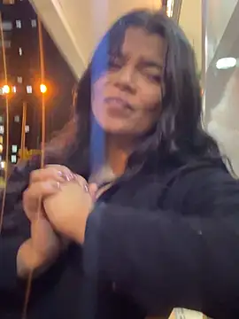 moonhelen online show from 2, 3, 2026