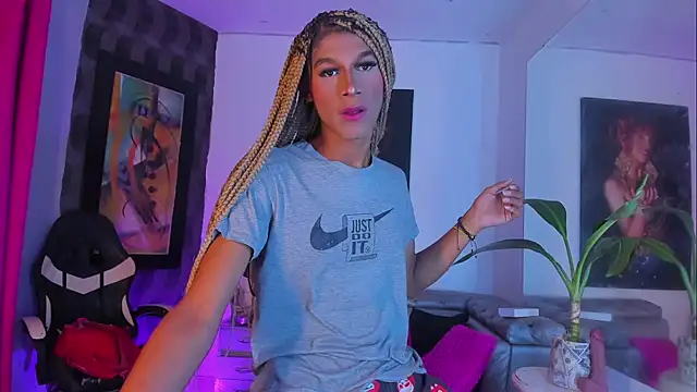 Snapshot of Ciara_HotTs chatting on 12, 5, 2026 Ciara HotTs online show from 12, 5, 2026