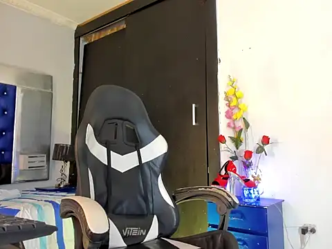 Ciara HotTs online show from 19, 3, 2026