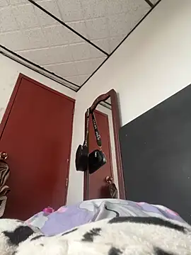 CarolineFyre online show from 23, 4, 2026