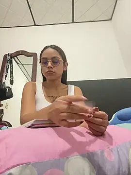 CarolineFyre online show from 24, 4, 2026