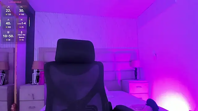 CarolineFyre online show from 24, 4, 2026