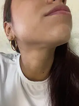 CarolineFyre online show from 9, 4, 2026