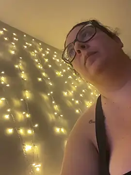 JasmineGlow7 online show from 20, 5, 2026
