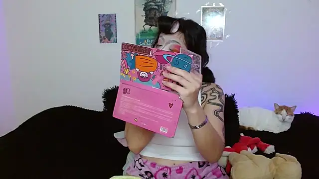 miadavisXXX online show from 21, 4, 2026