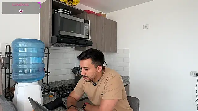 Sofii n Diego online show from 9, 2, 2026