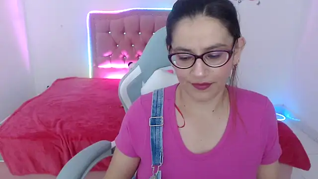 snowhot-69 online show from 20, 4, 2026