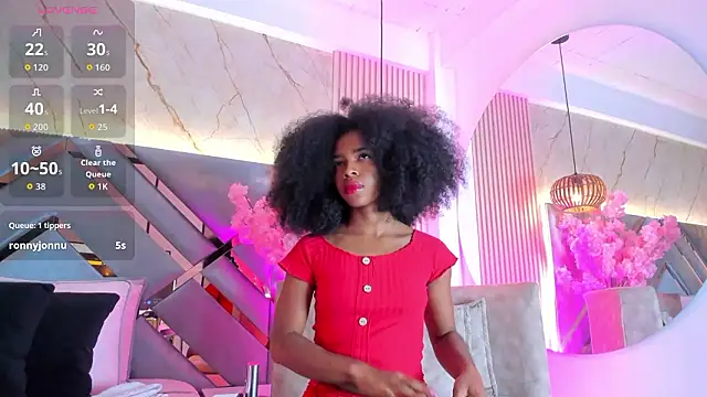 EmmaLovve online show from 7, 2, 2026