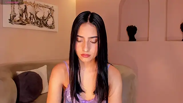 LucieMartin online show from 13, 4, 2026