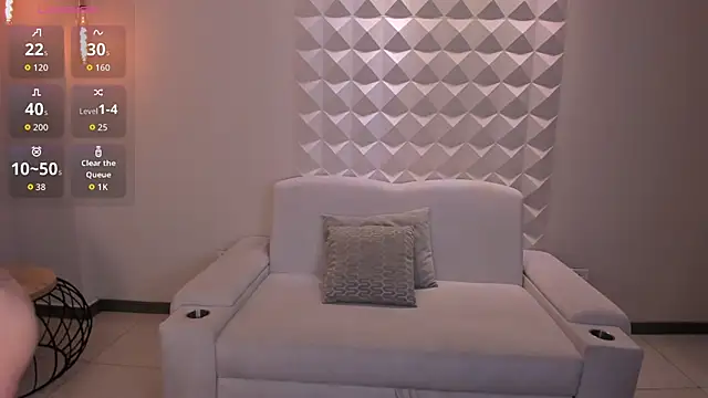 IsabellaMorettiX online show from 3, 3, 2026