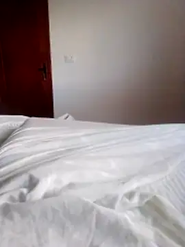 pau-de-ourod online show from 21, 4, 2026