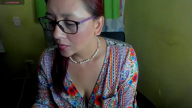 LuciaMiilf online show from 1, 6, 2026