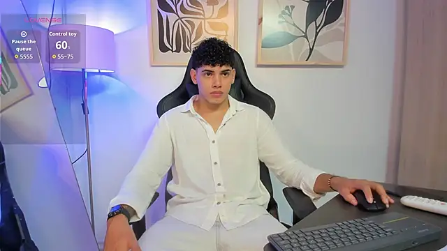 Snapshot of justin_payn14 chatting on 15, 5, 2026 justin payn14 online show from 15, 5, 2026