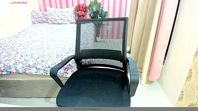 HornyAsianXxX online show from 8, 4, 2026