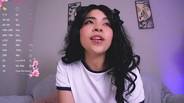 loveegirll1 online show from 25, 3, 2026